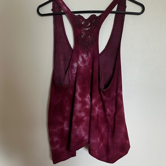 American Eagle Outfitters Maroon Tie-Dye Fleece and Lace Tank Top - Picture 3 of 5